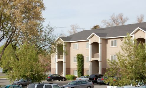 Cambridge Court Apartments