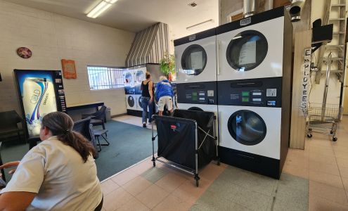 Iron Springs Laundromat