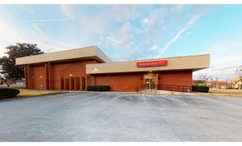 Bank of America (with Drive-thru ATM)