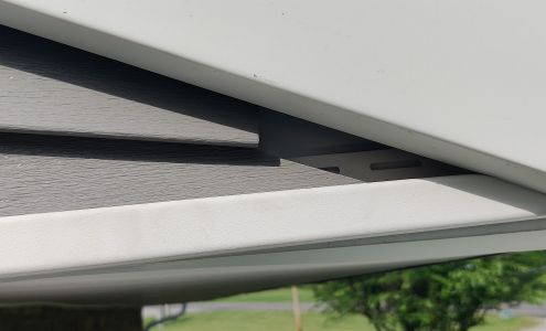 Clyde's Bluegrass Roofing