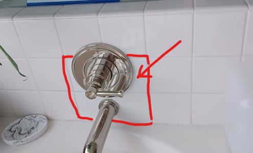 Roberts Roof & Floor Inc