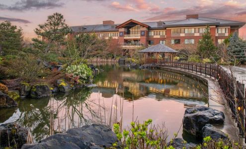 Best Western Premier Boulder Falls Inn