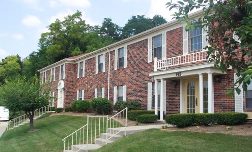 Hillside Court Apartments