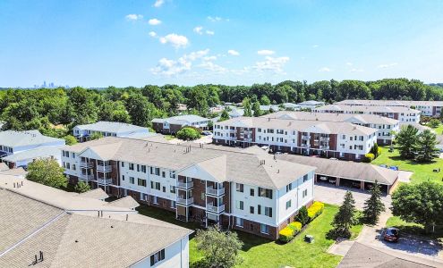 Big Creek Apartments & Townhomes