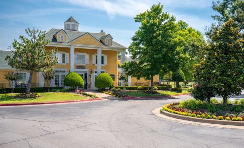 Riverchase Apartments