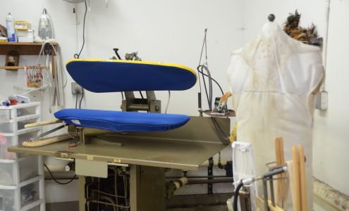 Pam's Novelty Dry Cleaners