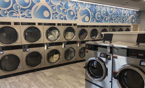 Bubbles Laundromat 19 Pier Market Pl, Narragansett Rhode Island 02882