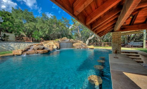 Infinity Pools of Texas