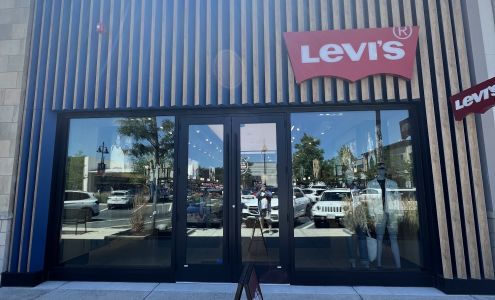 Levi’s Store Lynnfield