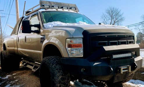 Bernardo Bros Diesel Garage