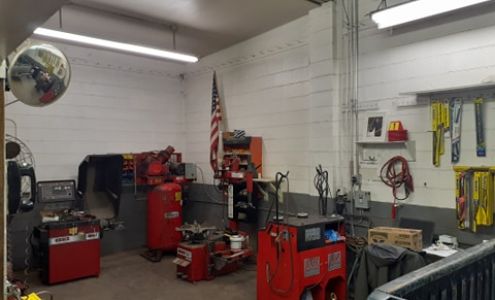 Carmontt Garage 208 E Washington St, Middleburg Virginia 20117