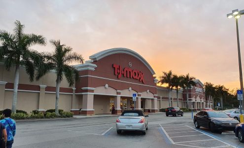 Cypress Lake Plaza