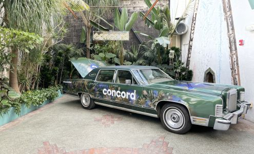 Picture Car Warehouse