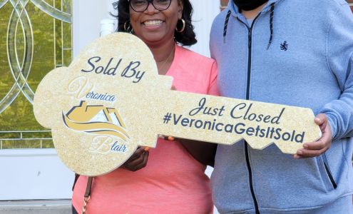 Veronica Blair, Bennett Realty Solutions