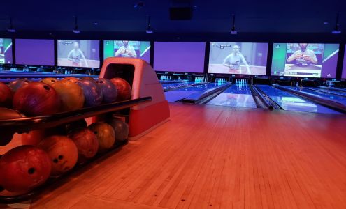 Bowlero College Park