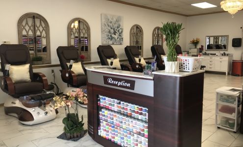 Luxury Nails 315 A US-412, Siloam Springs Arkansas 72761