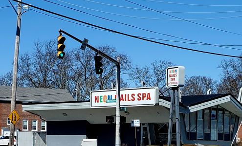 Neon Nails Spa