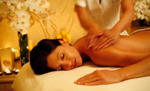 Rischaria Hands Of Magic LLC- Massage Beauty Health & Wellness 108 W Park Square C, Owatonna Minnesota 55060