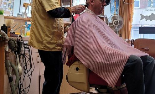 Crystal Barber Shop 322 S Summit St, Arkansas City Kansas 67005