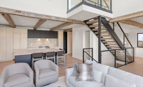 HOINS CONSTRUCTION INC