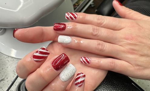 Alice Nails 17 Division St S, Kingsville Ontario N9Y 1P1