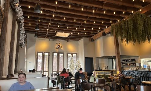 Fable & Fire - A Bookshop Bistro