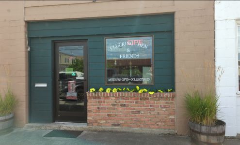 Clucking Hen & Friends Asotin