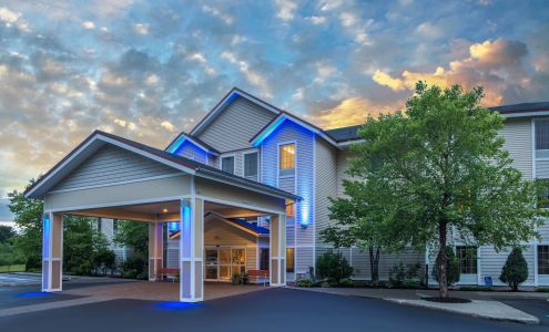 Holiday Inn Express & Suites Brattleboro, an IHG Hotel