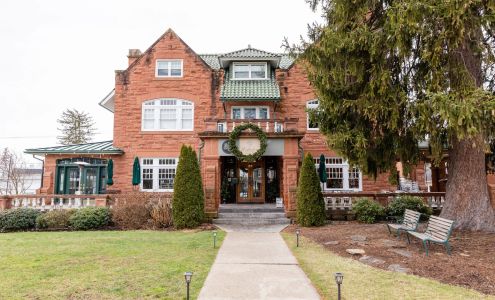 Thistledown At Seger House Ligonier