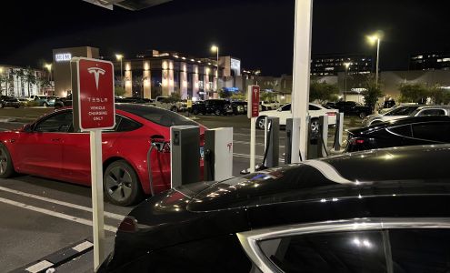 Tesla Supercharger