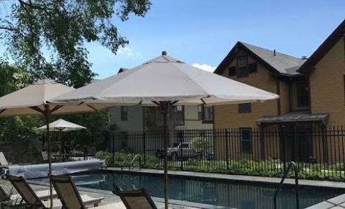 The Porches Inn at MASS MoCA