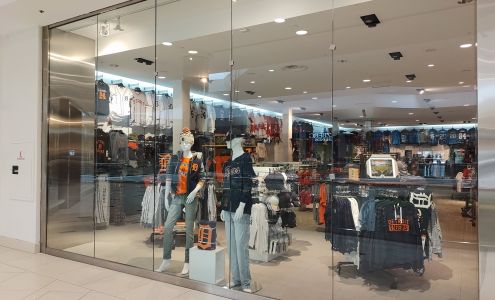 Rally House Twelve Oaks Mall