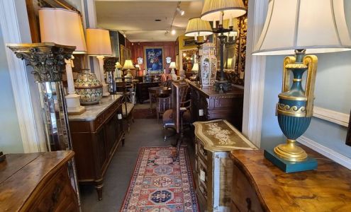 Nicholson's of Laguna Antiques