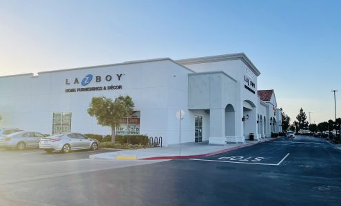 La-Z-Boy Home Furnishings & Décor