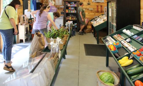 Hilton Family Farmstand Brant Lake
