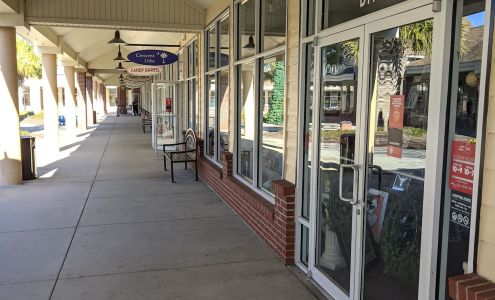 Collectors of Art Gallery Thomas Kinkade