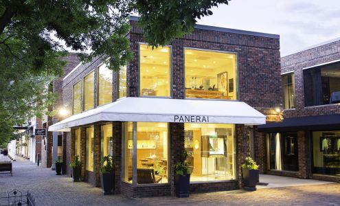 Oliver Smith Jeweler