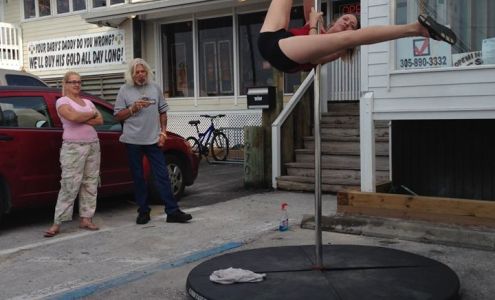 Liquid 8 Pawn LLC Key West