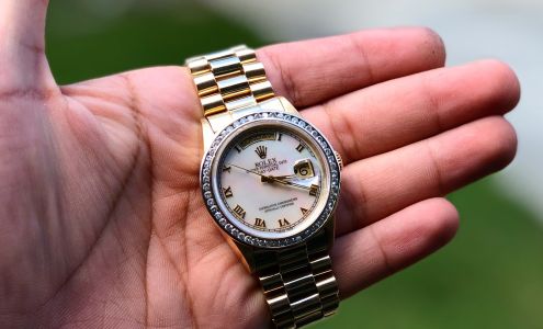 West Avenue Jewelers