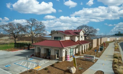 Lincoln Ranch Self Storage