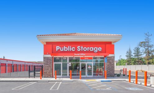 Public Storage