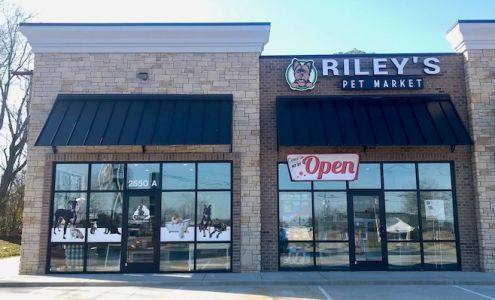 Riley's Pet Market
