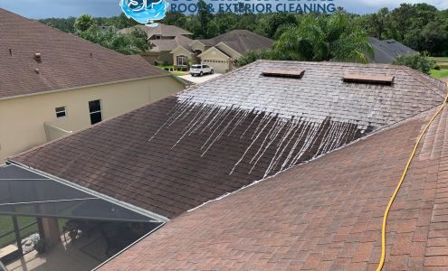 Superior Peaks, LLC | Roof Cleaning