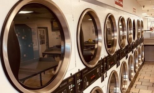 The Clean Spin 24 Hour Laundromat