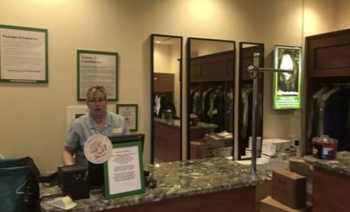 THE CLEANING LOCKER @ LOS OLIVOS