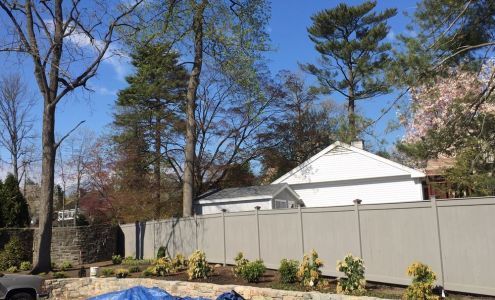 Iron workers | Wood Fence | Vinyl Fence | Pergolas | Arbors | Gates | Poles