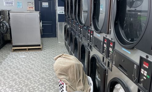 K&M WASH HOUSE Laundromat & Drop Off Service NAPLES