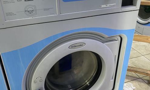 Aqua Coin Laundry