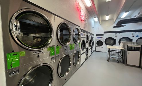Scrubby's Laundry Center