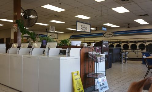 Bloomington Laundry | Courtesy Cleaning